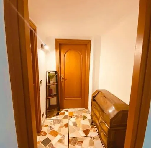 Apartament Charming & Quiet With Private Deck Next To Metro